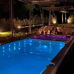 Luxurious With Heated Pool Le Pachis