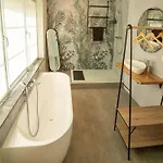 Luxurious With Heated Pool Le Pachis