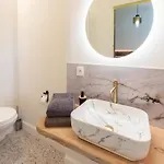 Luxurious With Heated Pool