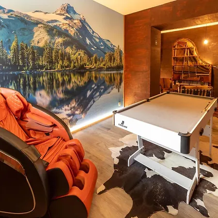 Luxurious With Heated Pool Villa