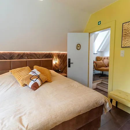 Luxurious With Heated Pool Villa *