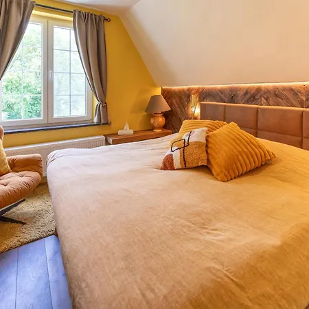 Luxurious With Heated Pool Villa