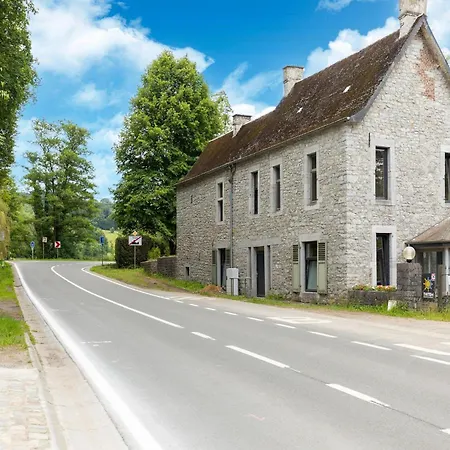 Villa Luxurious With Heated Pool