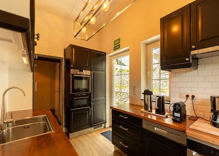 Luxurious With Heated Pool Villa *