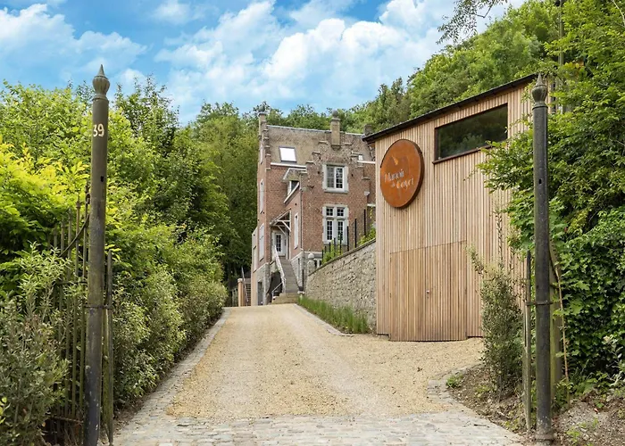 Luxurious With Heated Pool *