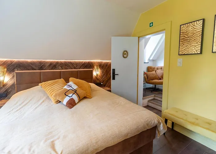 Luxurious With Heated Pool Villa *