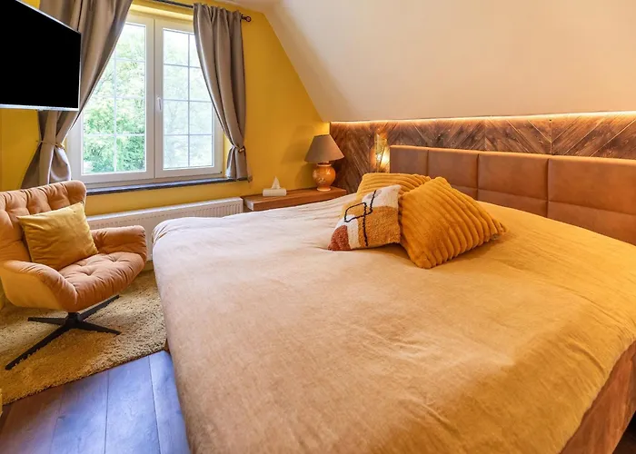 Luxurious With Heated Pool Villa