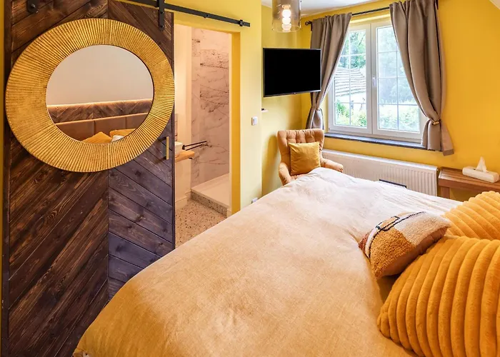 Luxurious With Heated Pool Villa *